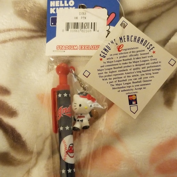 Hello Kitty MLB Pen w Charm: Cleveland Indians - Picture 2 of 3